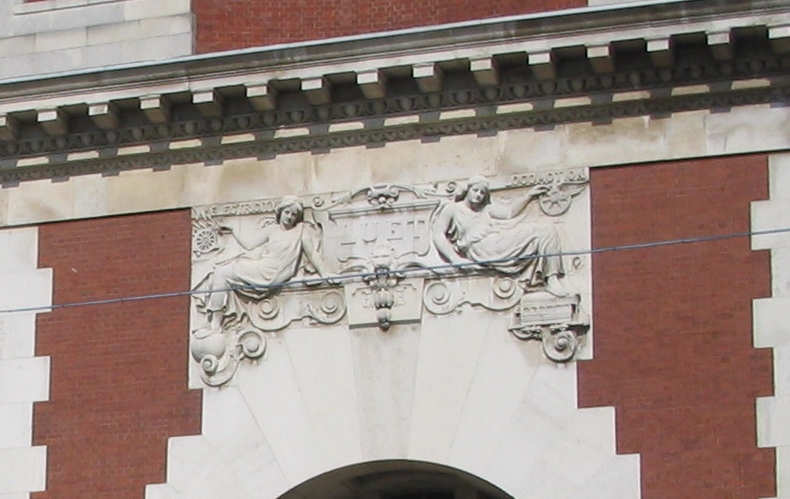 LUET © Robert Mason