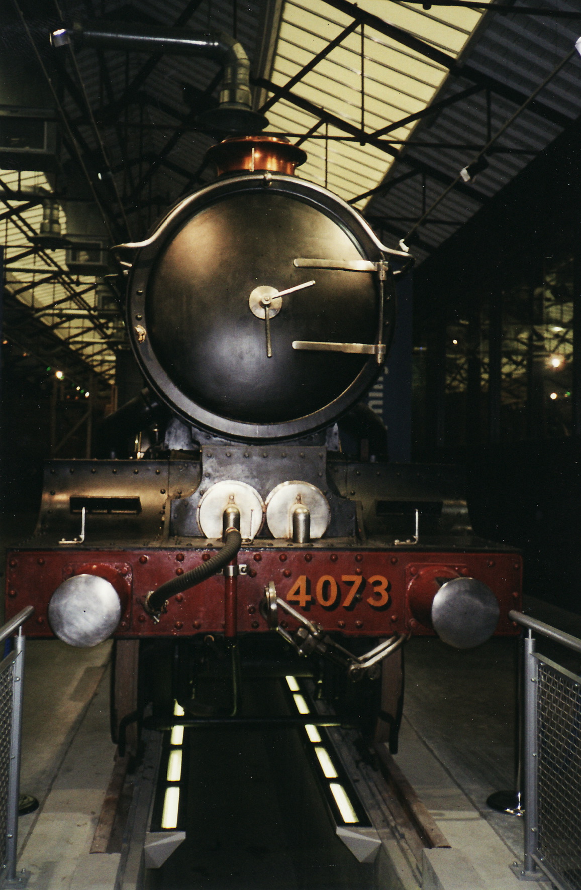 4073 Caerphilly Castle. © Robert Mason