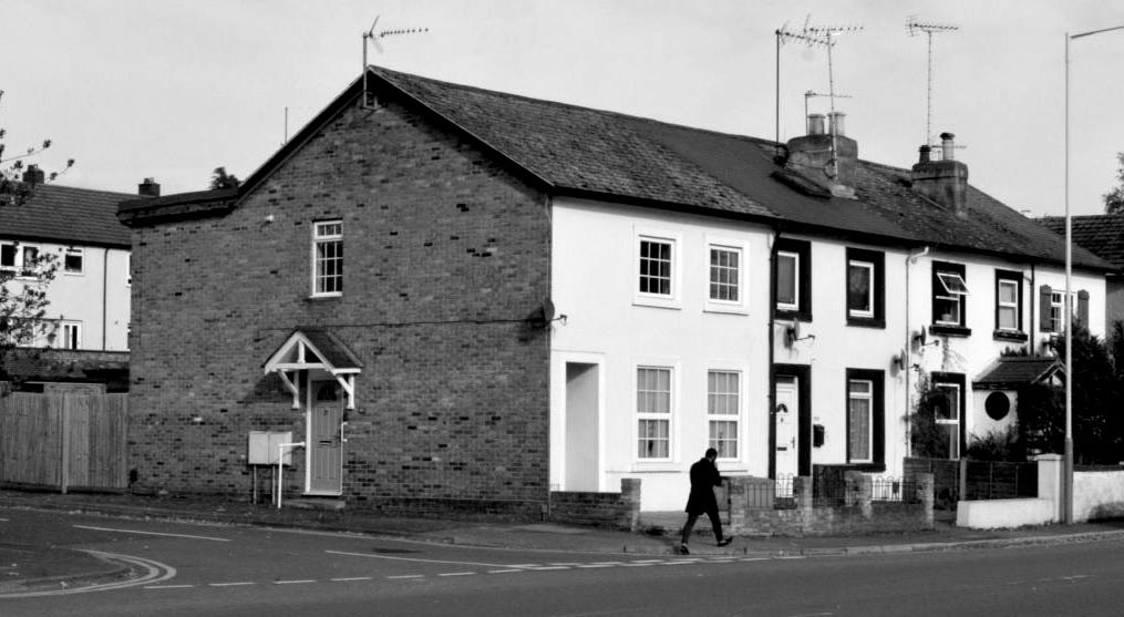 13 Rockingham Road (end house), recently altered. Acquired by GWR. Alongside the road is a widened earlier lane covering the site of No 12, acquired and demolished, presumably for the temporary railway
