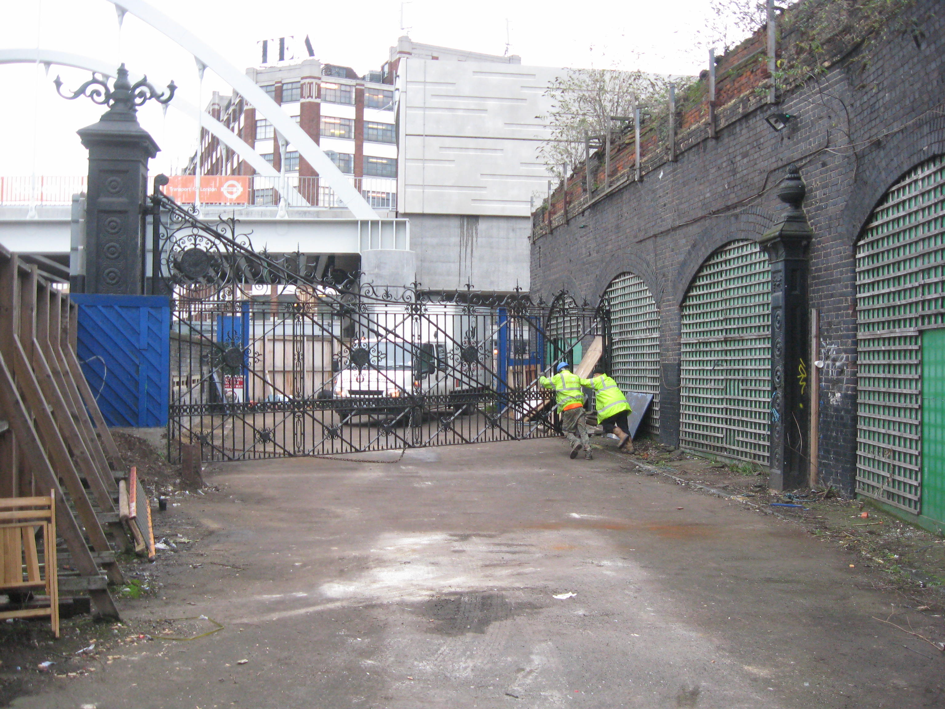 Single gate being opened by hand