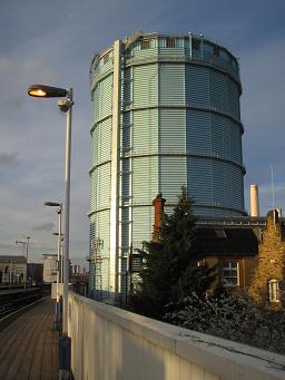 No 7 Gasholder. © Robert Mason