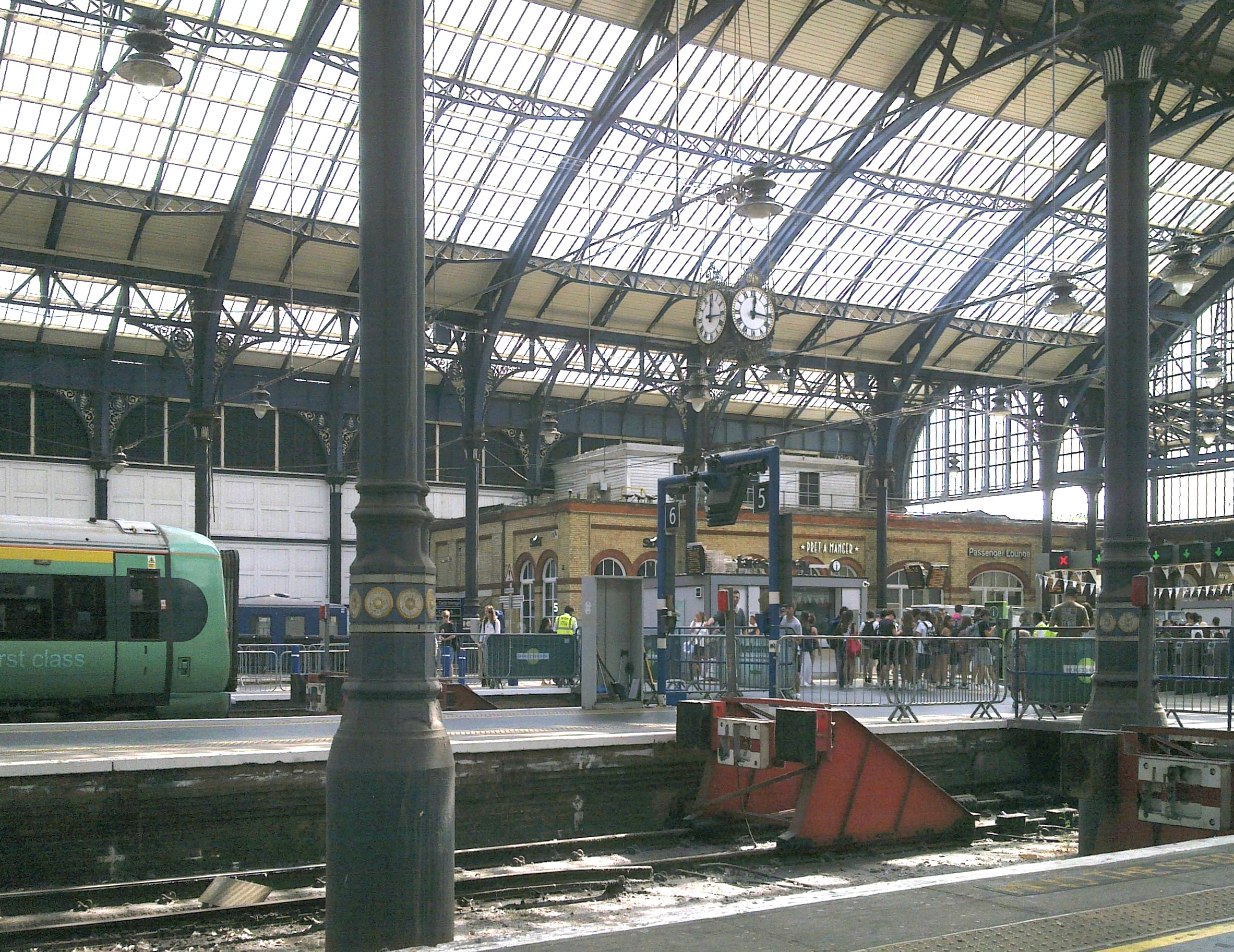 Brighton railway station