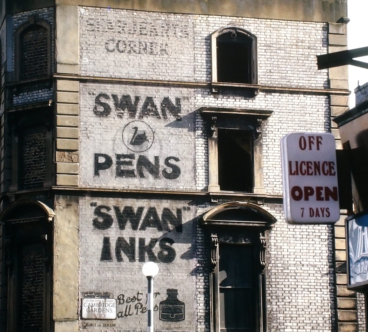 Ghost sign &copy; Sidney Ray