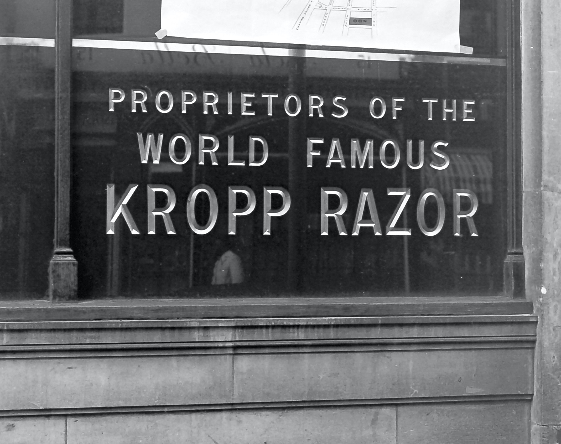 Kropp razor. Sidney Ray