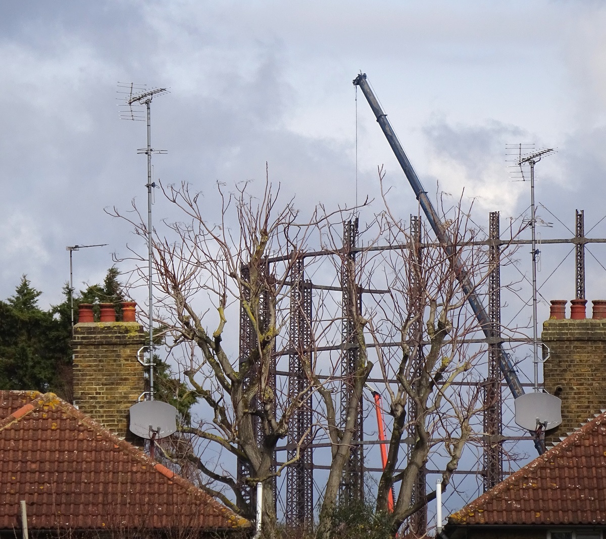 Start of demolition of the Colonel's guide frame, Robin Wilson 17.3.21