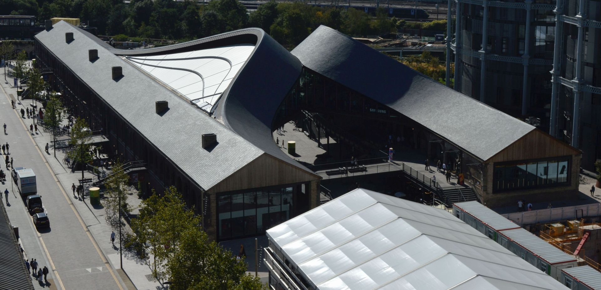 Photo 4. Roof on top of King's Cross coal drops © David G Thomas