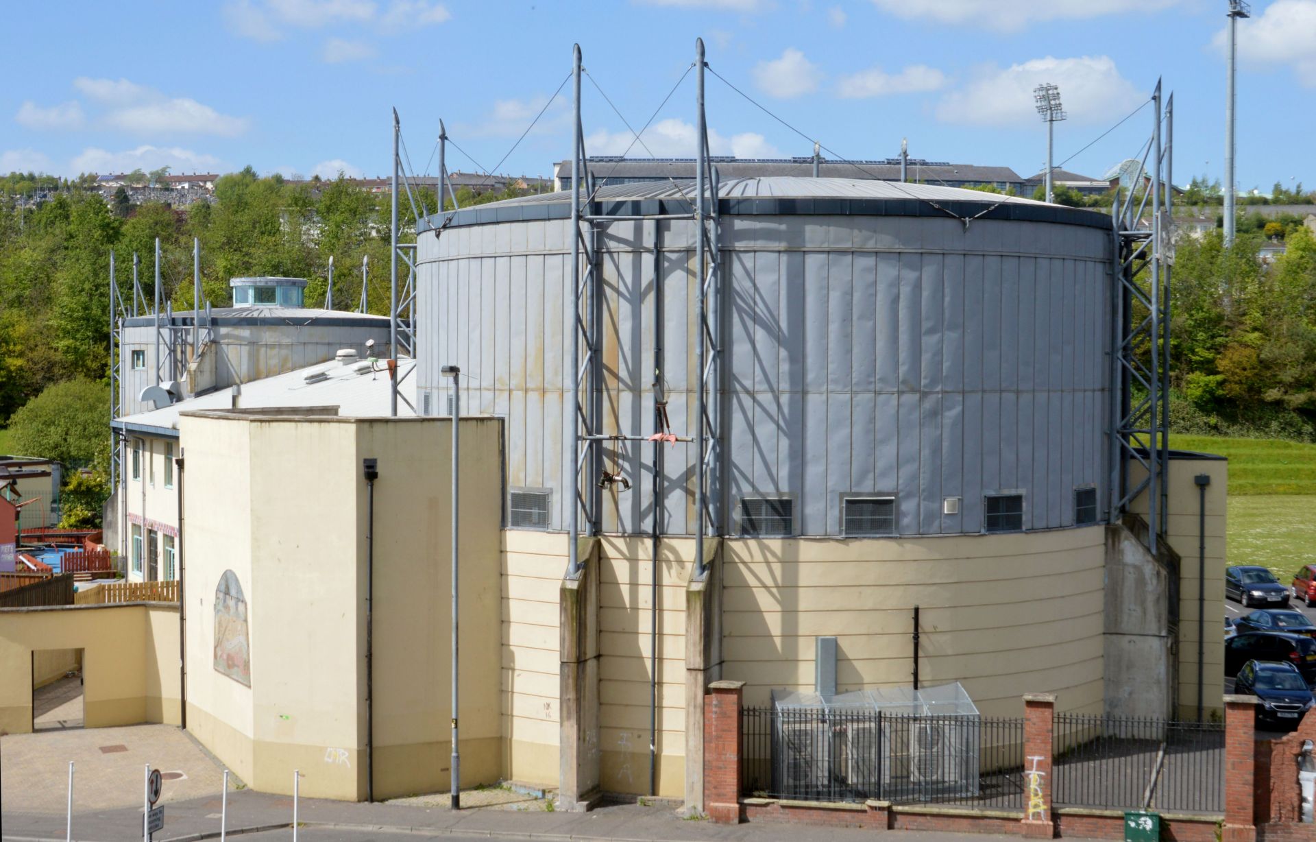 Photo 3. Londonderry 'replicas' © David G Thomas