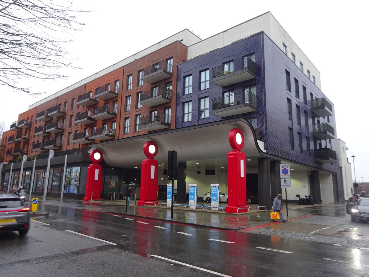 Lyons Place, Edgware Road