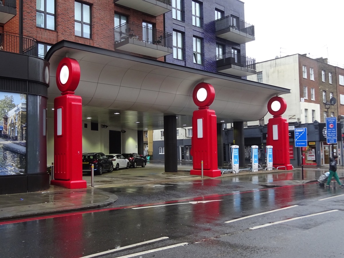 Lyons Place, Edgware Road