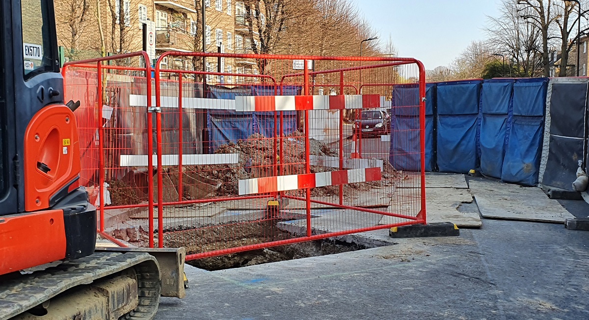 Queens-Drive-LS-26MAR22_P-Carr