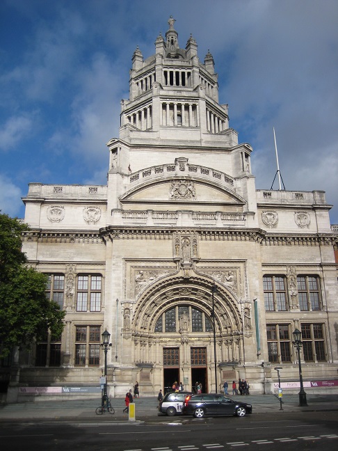 Victoria & Albert Museum &copy; Robert Mason 2013
