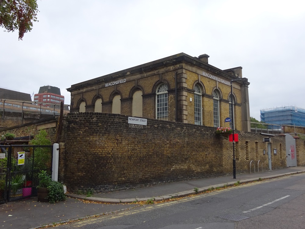 Corner Black Prince Road/Newport Street, SE11
