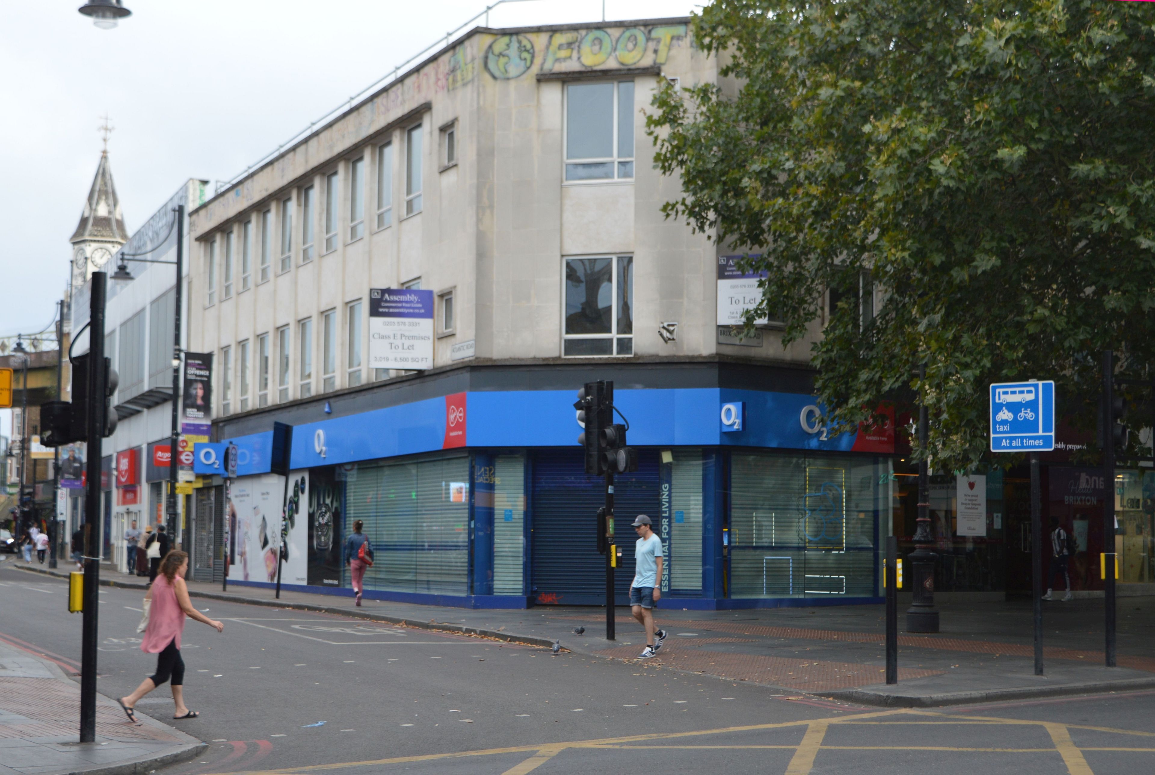 1952. 415-9 Brixton Rd, SW9