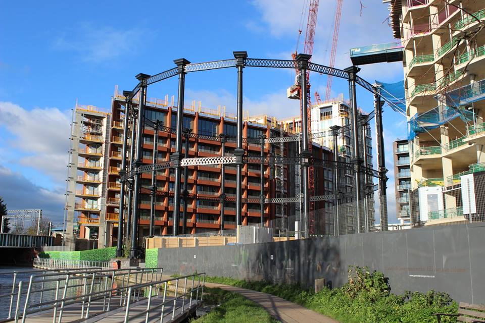 Gasholder Park, re-erected St Pancras No. 8 guide frame &copy; Dan Hayton 2015