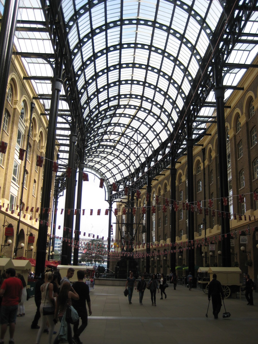 Hay's Wharf enclosed wet dock