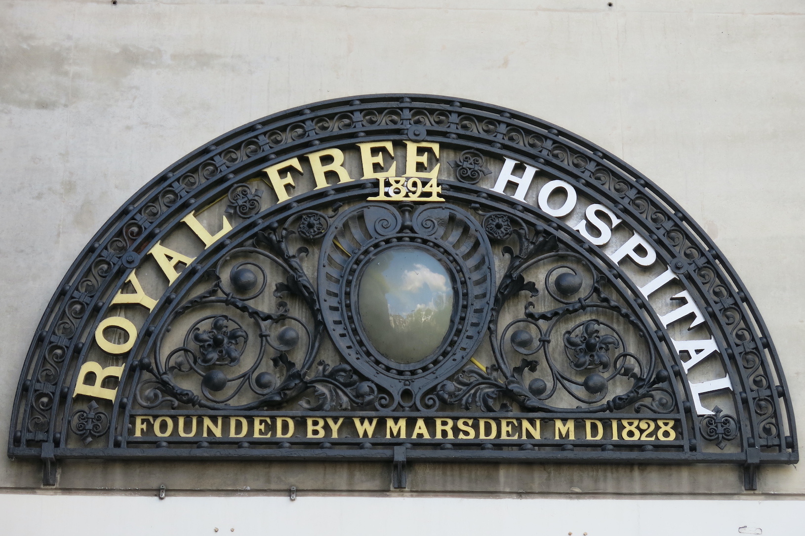 Royal Free Hospital, Sidney Ray