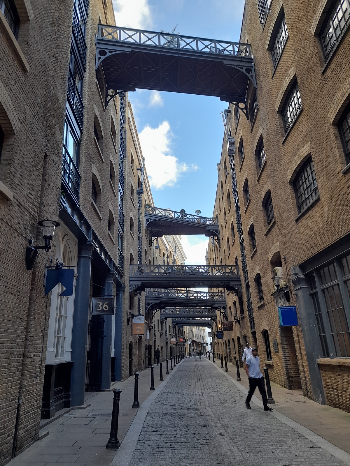 Shad Thames 2021. Robert Mason