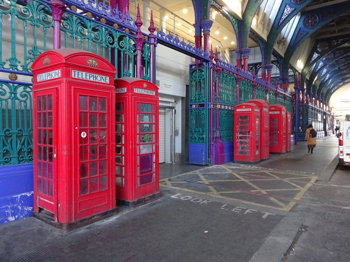 a mixture of listed K2 and K6 boxes at Smithfield market