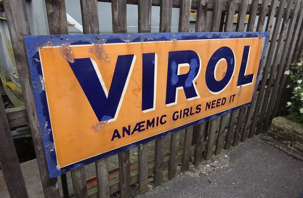 Oakworth station © Robert Mason 2025