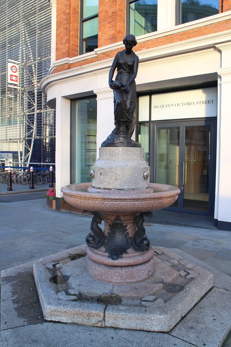  Water Carrier statue cast at Coalbrookdale in 1869, Blackfriars