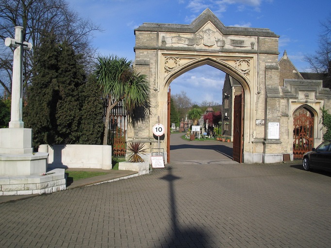 South Metropolitan Cemetery, West Norwood, 2004.   Robert Mason